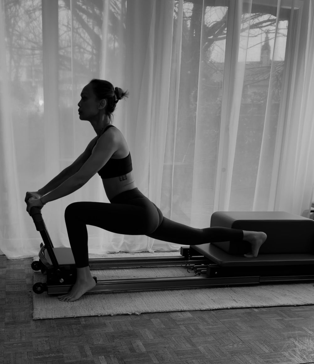 Fente sur Pilates Reformer